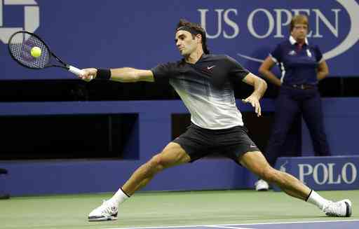 Roger Federer Passes Five-Set Test to Advance at US Open