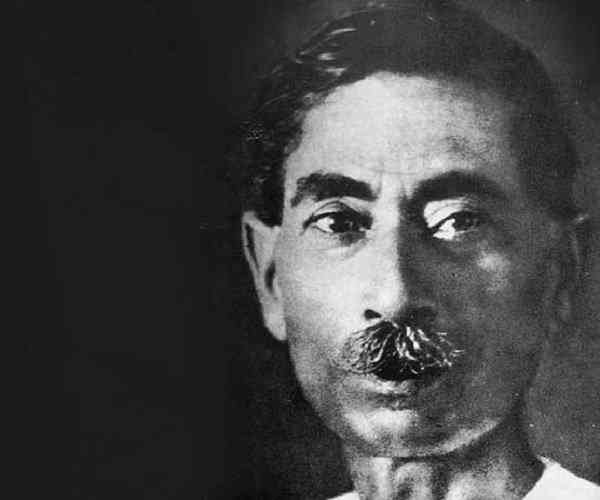 how did writer Munshi Premchand enter Limca Book of this person