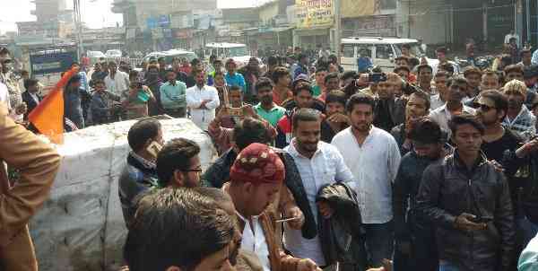Karani sena closed the city in protest of Padmaavat film