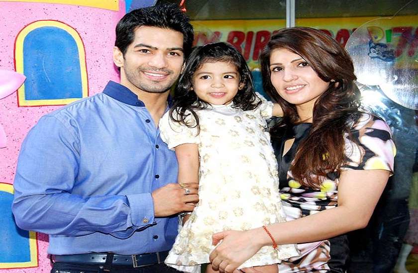 actor amit tandon wife ruby finally out of jail after 10 months