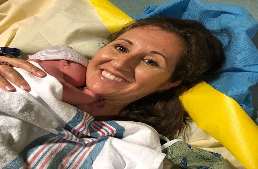 woman gives birth at restaurant now baby will get job lifetime food