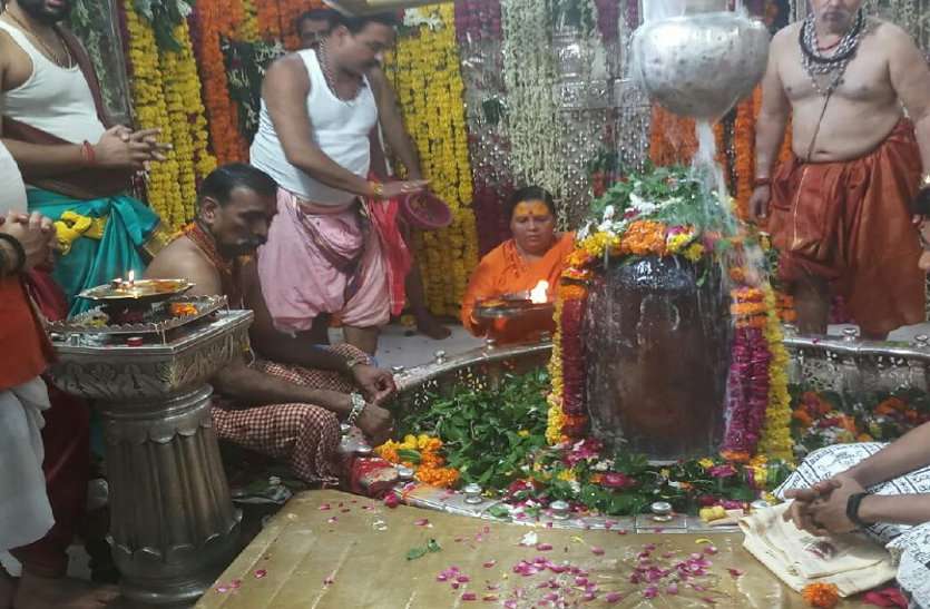 Mahakal sawari, savan somvar, cm shivraj singh chouhan, uma bharti, Mahakal temple, Ujjain Mahakal, Ujjain Mahakal Temple, Ujjain Mahakal Mandir, Shree Mahakaleshwer