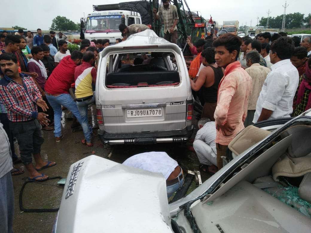 accident at udaipur-chittor highway