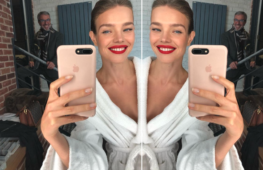 Mirror selfie viral