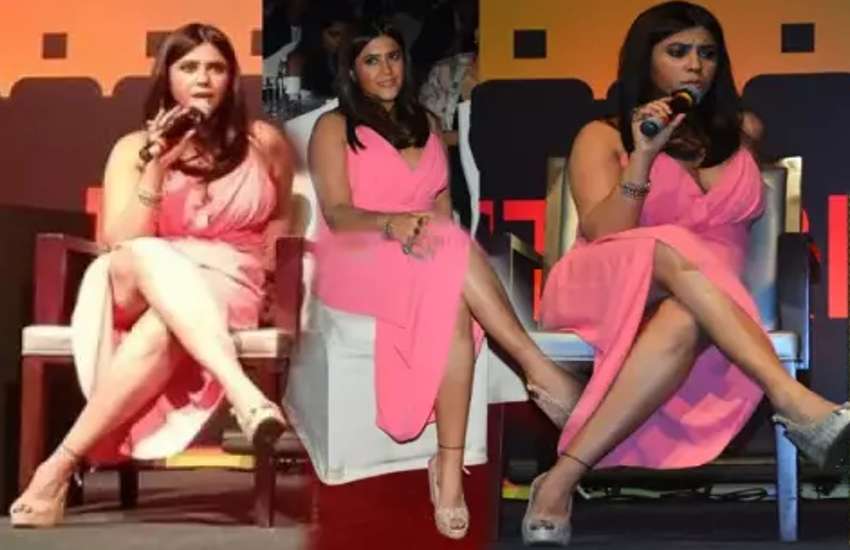 ekta-kapoor-trolled-for-her-bold-outfit-in-award-function-photos-viral
