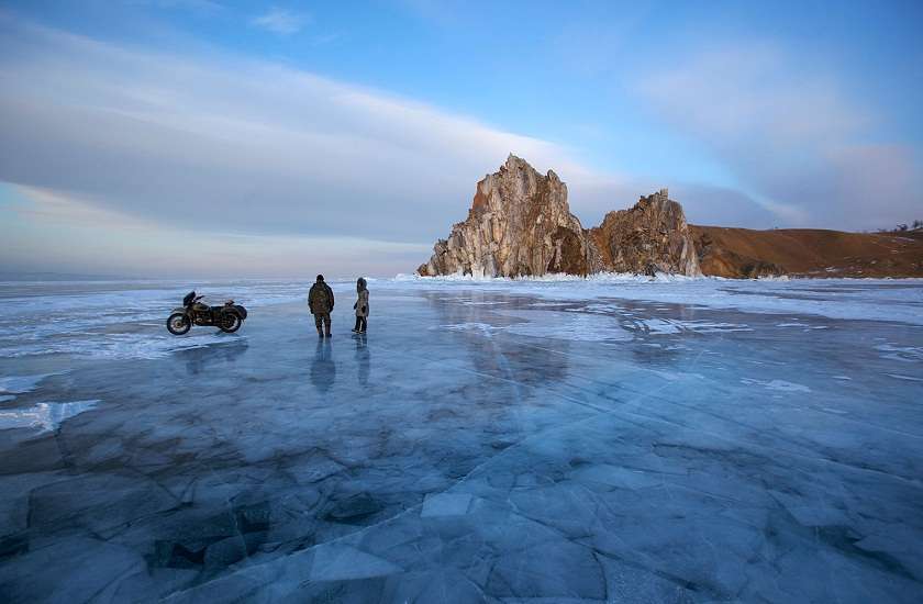 world deepest frozen lake