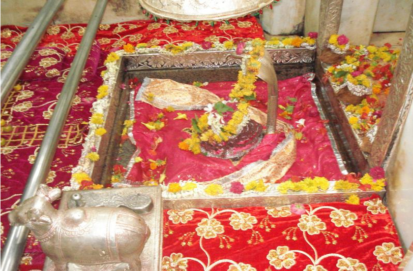 omkareshwar jyotirling at mahashivratri