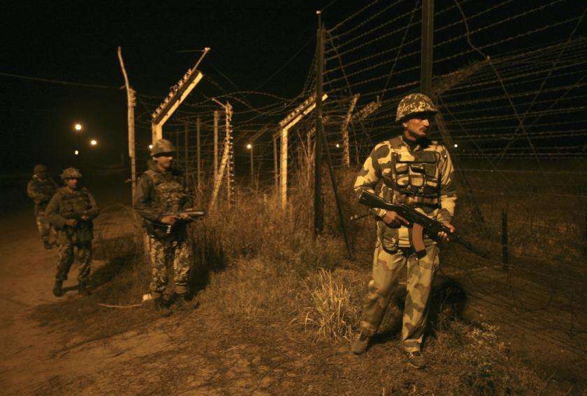 Indian army on border
