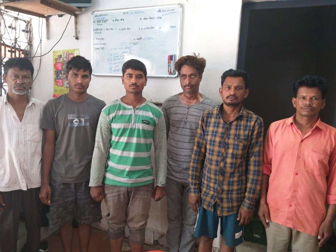 fraud with businessman, 6 accused arrested with fake gold