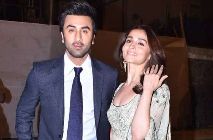 ranbir-kapoor-and-alia-bhatt-planning-to-move-in-together