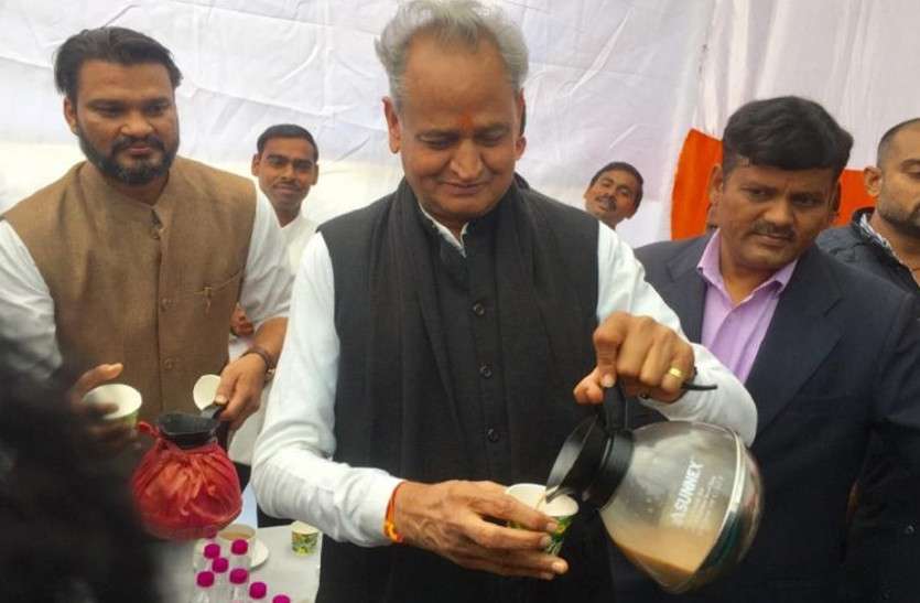 Interesting Facts and Unseen Pictures of Ashok Gehlot