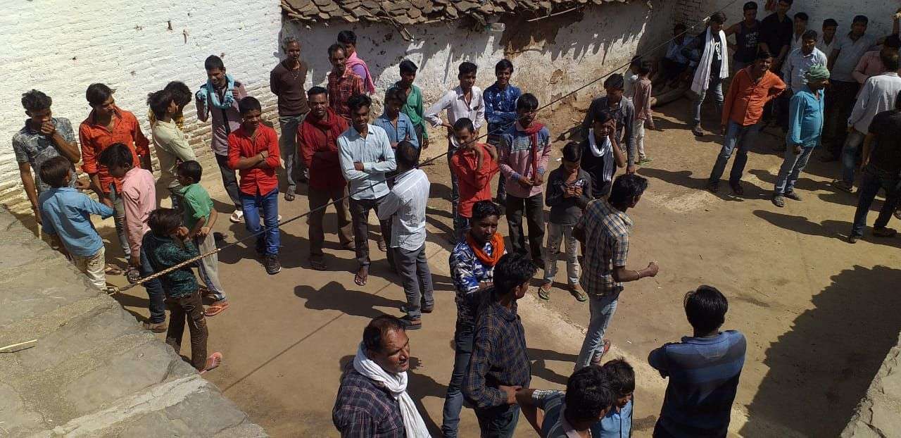 Live : टीकमगढ़ में किसान के घर में घुसा तेंदुआ,यहां देखें LIVE रेस्क्यू ऑपरेशन