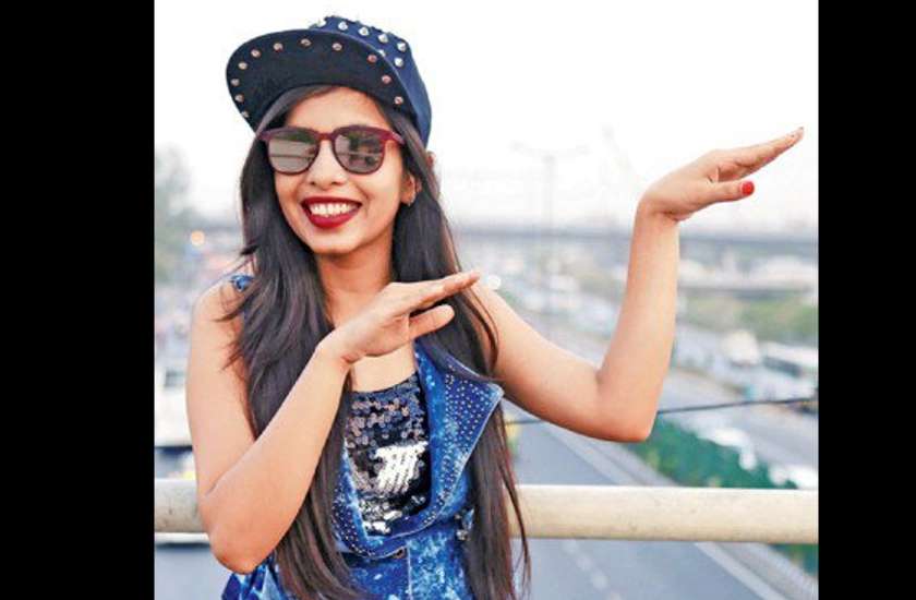 top-6-indian-girls-who-became-internet-sensation-overnight