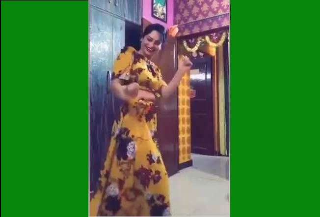 Reena Dwivedi Latest Dance video