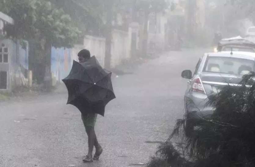 Rain hail in Jhunjhunu Rajasthan : मौसम विभाग के अलर्ट के बाद शेखावाटी में सोमवार को मौसम का मिजाज बदल गया।