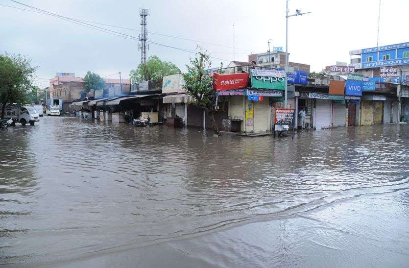 Heavy Rain Alert in Rajasthan : मौसम विभाग ने अगले 3 से 4 दिन तक देश के 17 राज्यों में भारी बारिश की चेतावनी जारी की है।