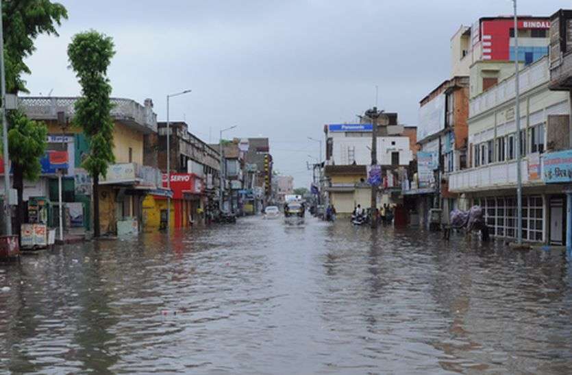 Heavy Rain Alert in Rajasthan : मौसम विभाग ने अगले 3 से 4 दिन तक देश के 17 राज्यों में भारी बारिश की चेतावनी जारी की है।