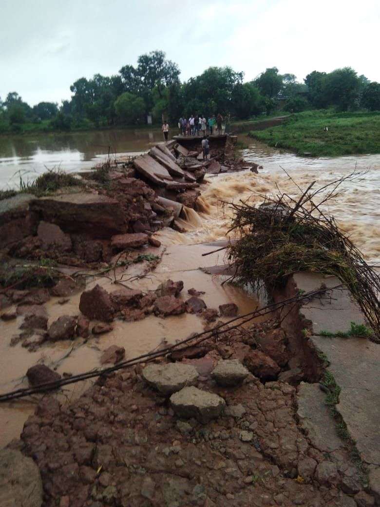 high flood level in madhya pradesh, see must videos