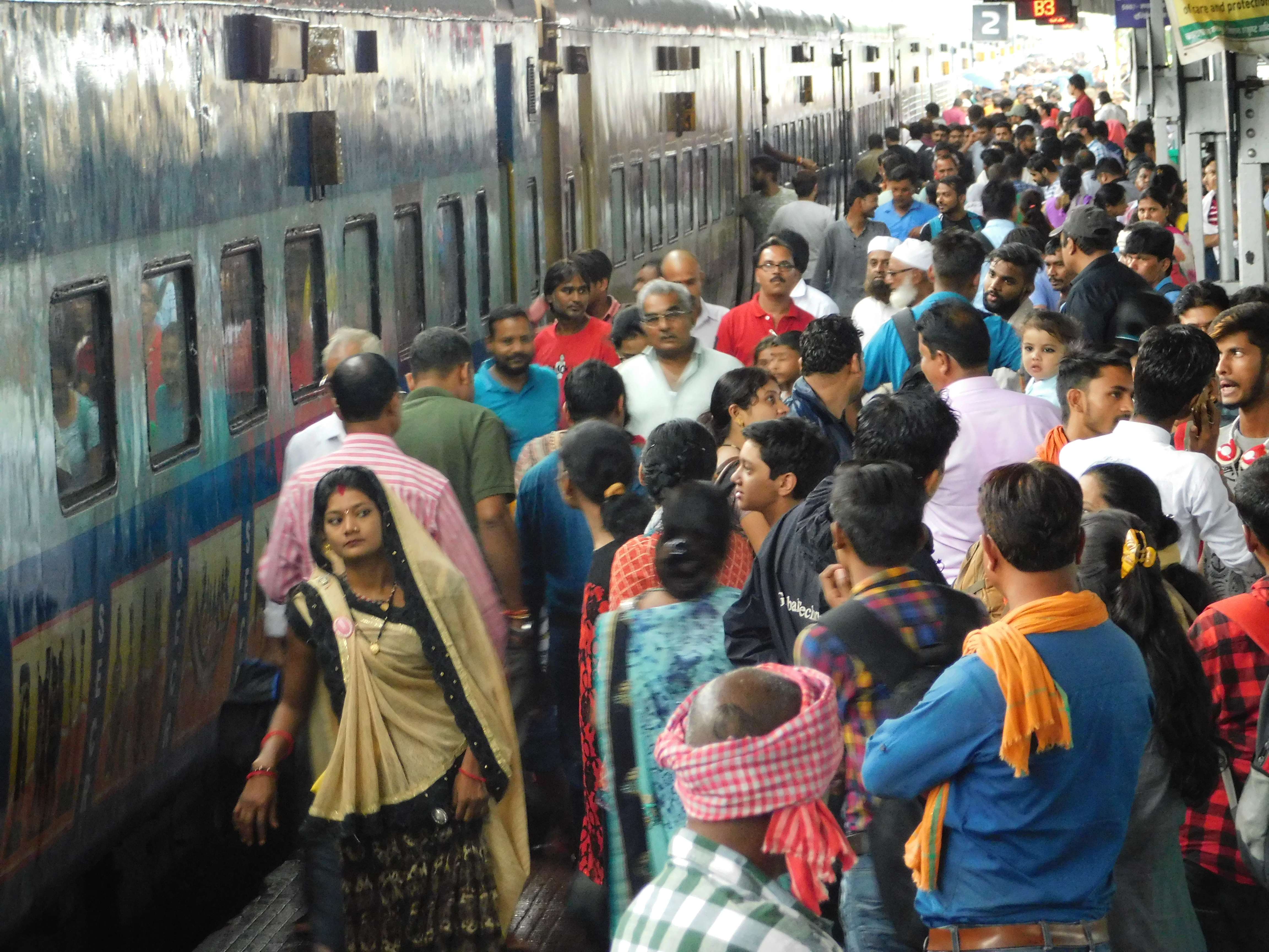 delhi train