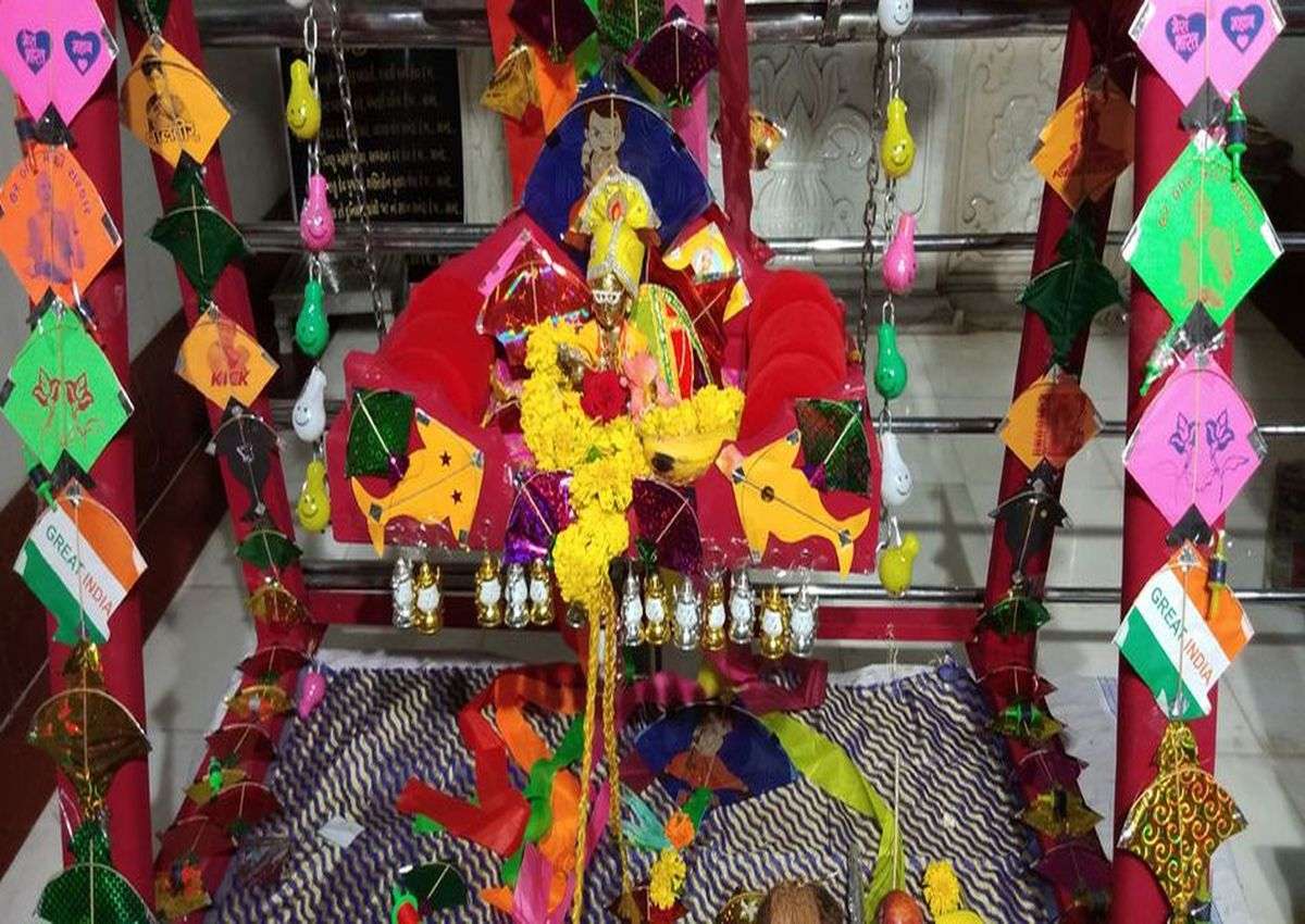 कृष्ण जन्मोत्सव: मंदिरों में उमड़े श्रद्धालु