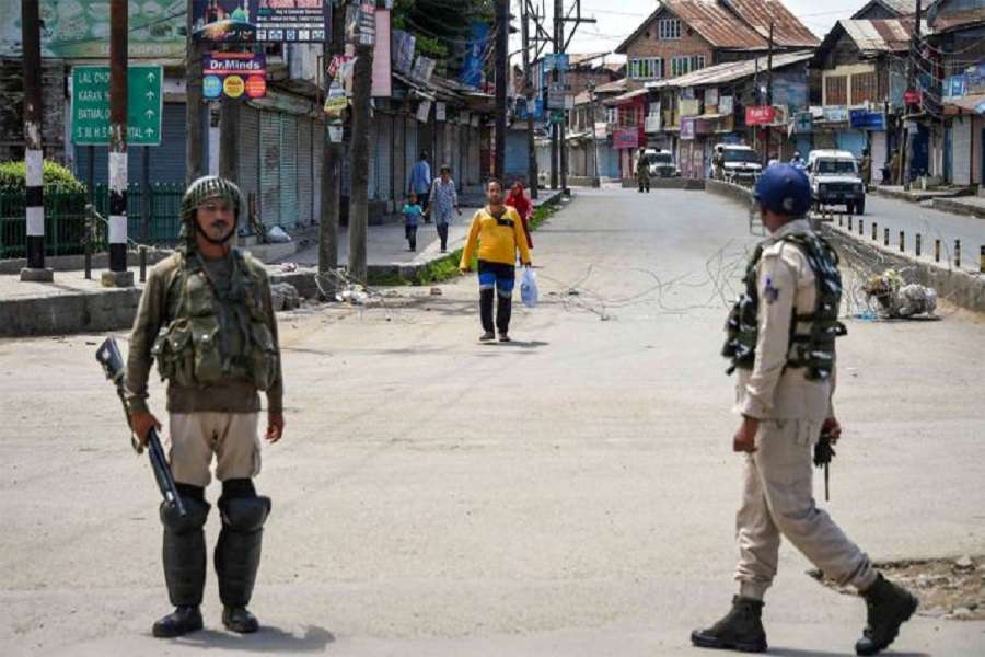जम्मू-कश्मीर पुनर्गठन के खिलाफ याचिका की सुनवाई 4 सितंबर तक टली