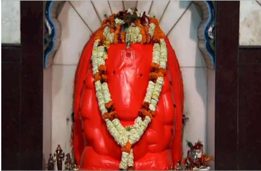 Ganesh ji abhishek with blood
