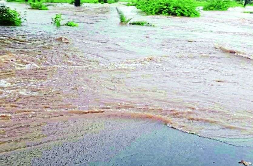 आलीराजपुर जिले में रिकॉर्ड तोड़ बारिश, कट्ठीवाड़ा में 78 इंच बारिश