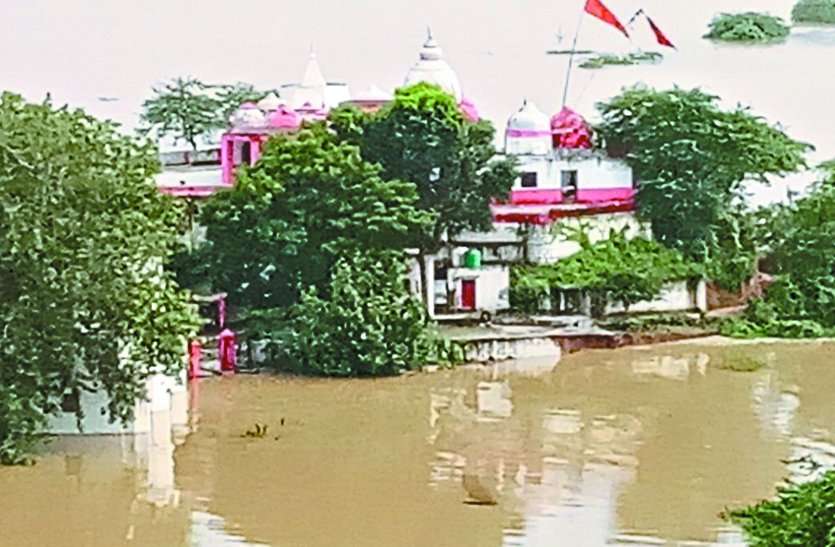 bhind district five village faces flood