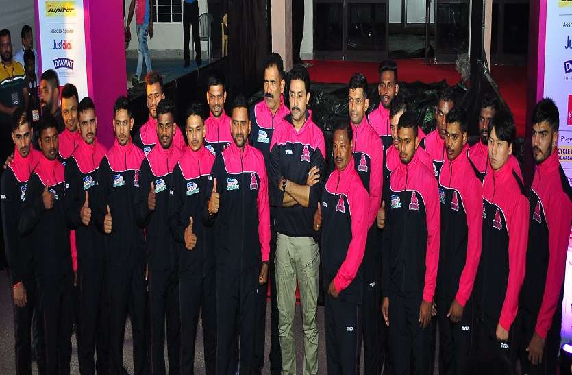 प्रो कबड्डी लीग : जयपुर में वापसी के इरादे से उतरेगी पिंक पैंथर्स