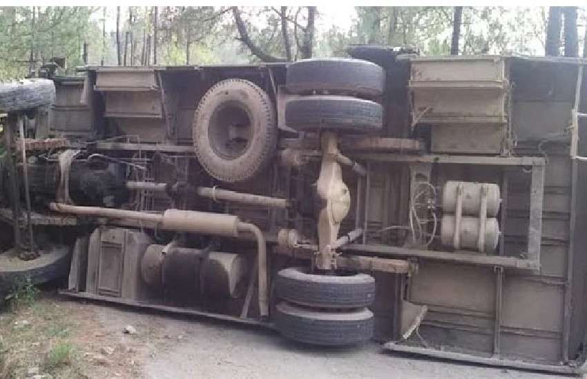 bus-accident.jpg