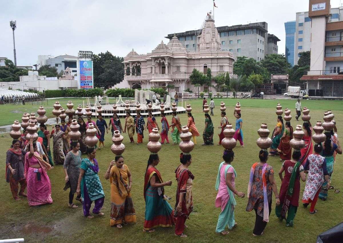 Navratri festival News; गरबा स्थलों पर रहेगी तीसरी आंख की नजर