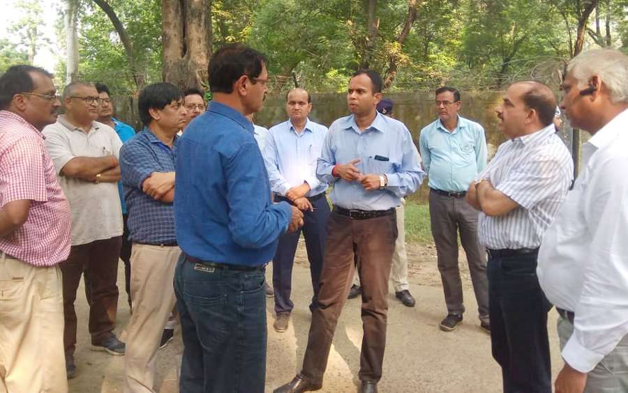 Singrauli Collector, nagar nigam commissioner visit city in cleanliness