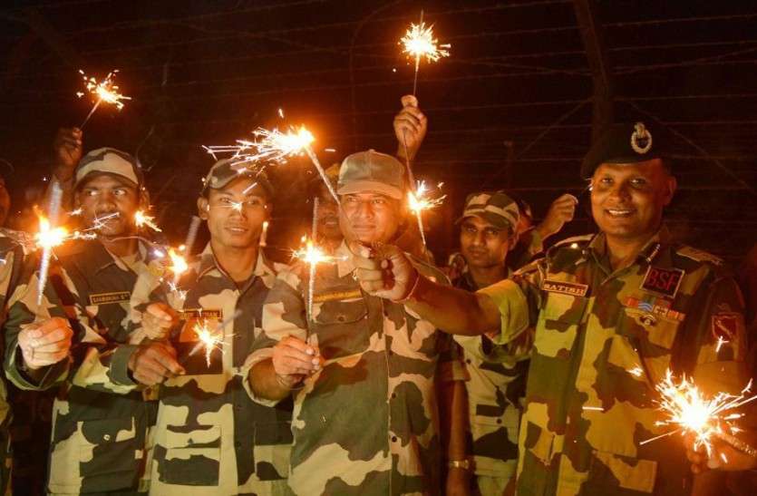 सैनिकों को शुभकामना देने उमड़ी मिनी इंडिया, एक दिन में 20 हजार से ज्यादा दीये लेकर पहुंचे लोग, आज पत्रिका मनाएगा जवानों के साथ दिवाली