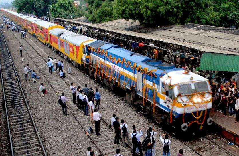 4 साल बाद ट्रैक पर उतरी सीकर-जयपुर ट्रेन जनता को नहीं आ रही रास ! जानिए क्या है वजह