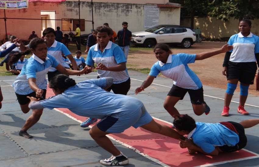 कबड्डी प्रतियोगिता : रायपुर की टीम ने लगातार दूसरी बार जीता खिताब