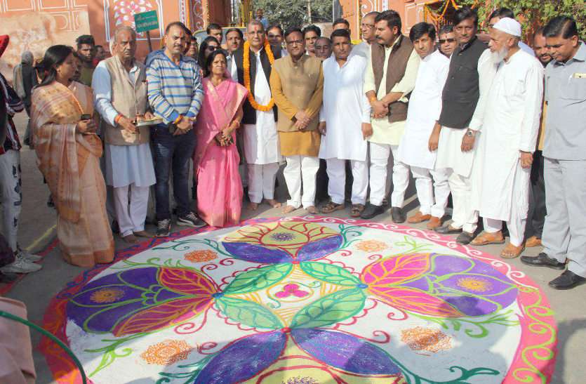 Jaipur का Birthday Celebration : गणपति पूजन से केक सेरेमनी तक, देखें वीडियो