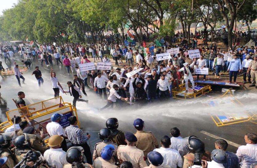 Gujarat congress rally गांधीनगर में, कांग्रेस और पुलिस में 'दंगल`