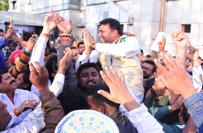 राजकिशोर प्रसाद ने प्रदेश के मुख्यमंत्री भूपेश बघेल व जनता को दिया जीत का श्रेय, श्यामसुंदर सोनी बने सभापति
