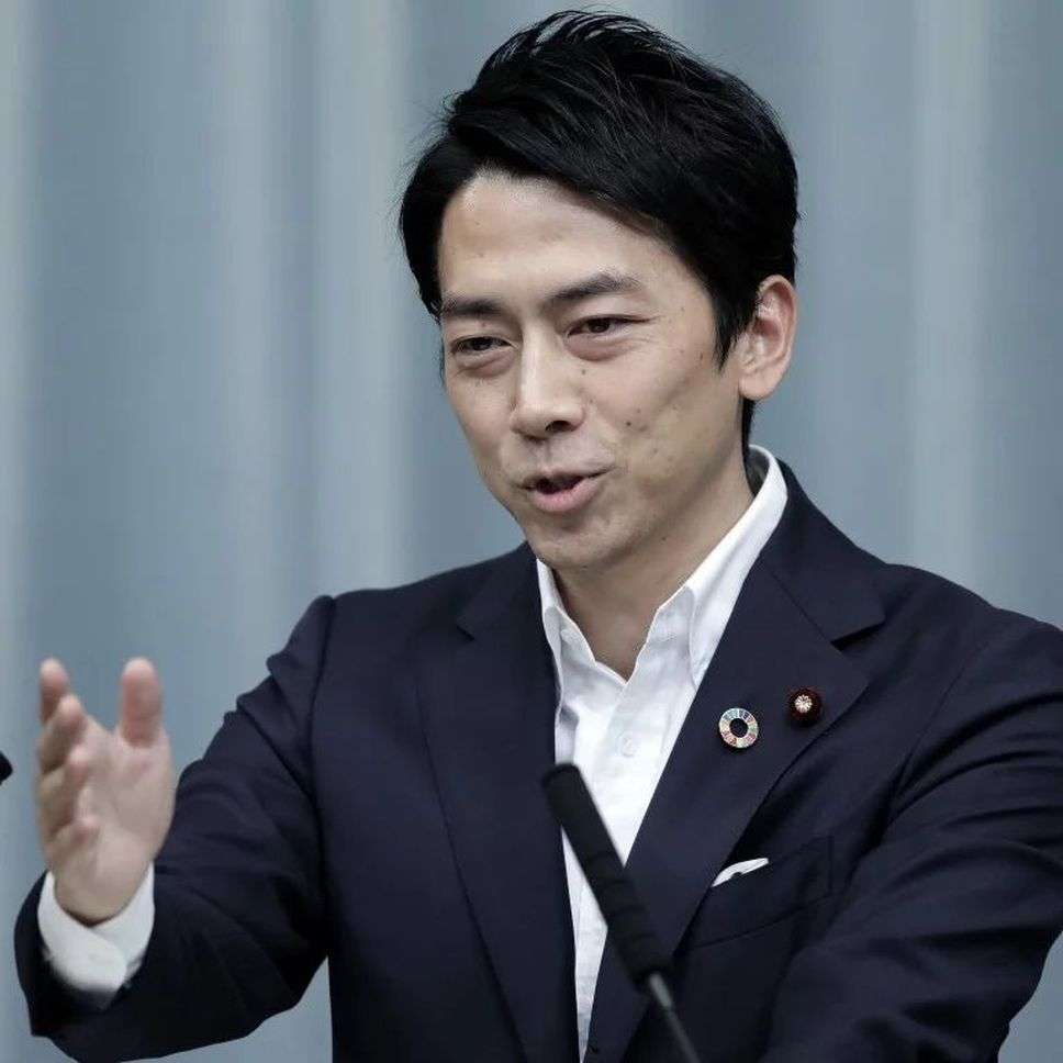 आखिर पूरे जापान में इस युवा कैबिनेट मंत्री की चर्चा क्यों है?