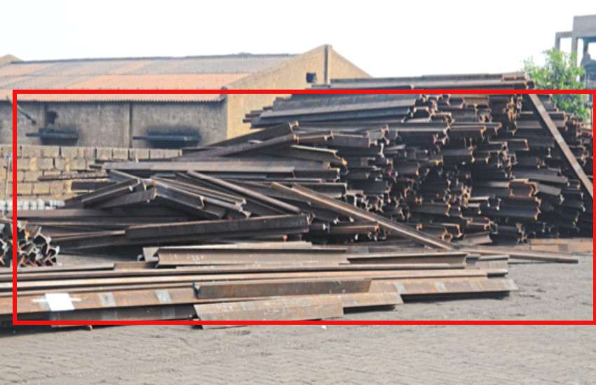 हिन्दुस्तान क्वॉइल्स फैक्ट्री से 1800 टन पटरियां जब्त, वाटर टैंक में छुपाकर रखी गई थीं चोरी की रेल पटरियां