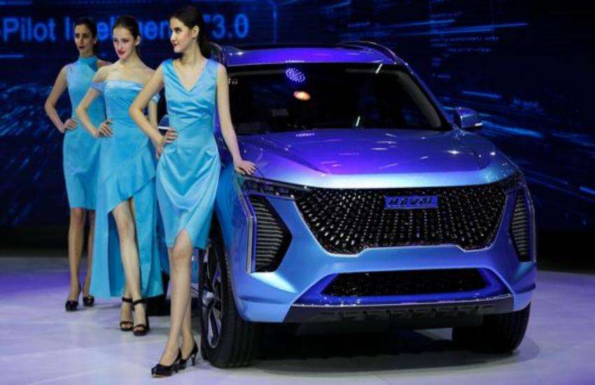 Auto Expo 2020 Models Salary