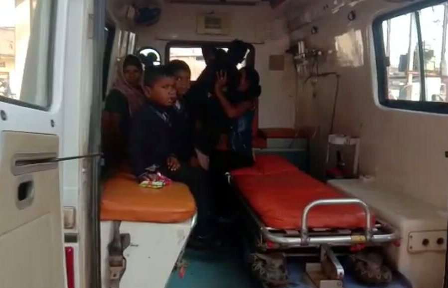 satna school bus accident: School bus full of 30 children overturned