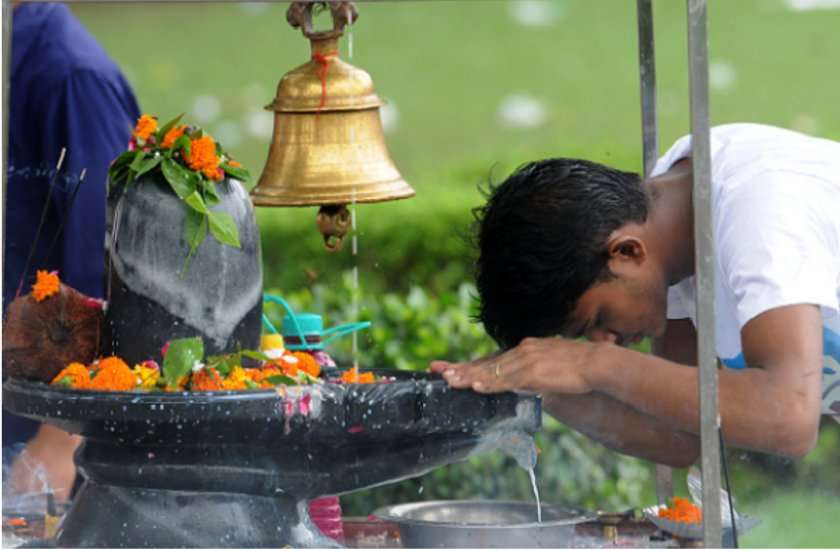 महाशिवरात्रि : शिव की सर्वफलदायी ज्योतिर्लिंग स्तुति प्रार्थना