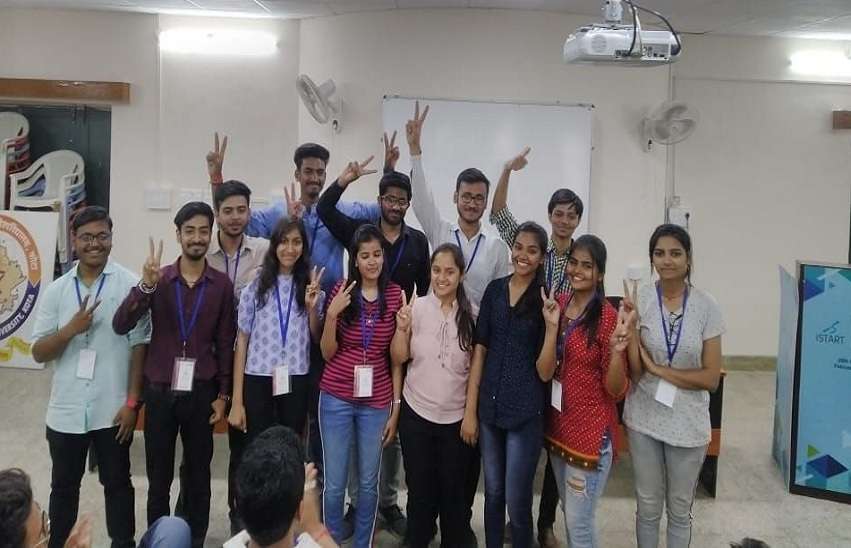 Thar 2020 : जैनिक्स में स्टार्टअप्स ने जीते एक लाख रुपए के पुरस्कार