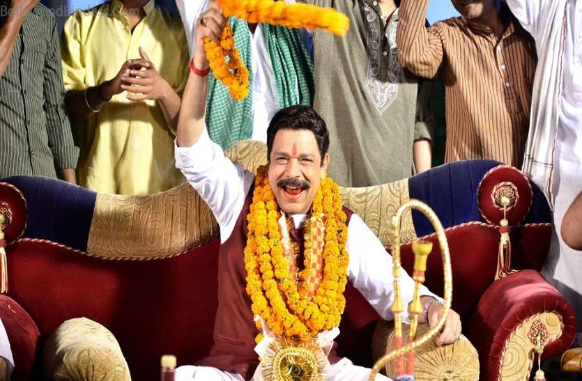 रायपुर पहुंचे ओह माय गॉड के सिद्धेश्वर महाराज, बोले- बापू की जीवनी से मिली आगे बढऩे की प्रेरणा