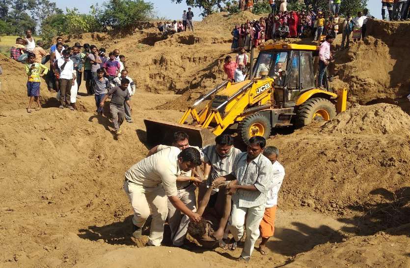 Youth dies after being buried in an illegal sand mine