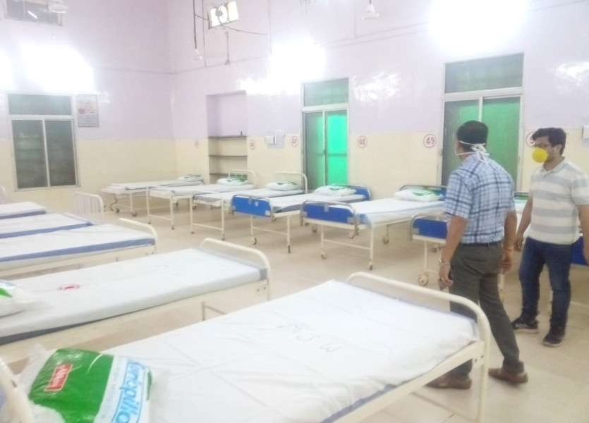 मेडिकल कॉलेज अस्पताल मे कोविड-19 के मरीजों के लिए 100 बेड का वार्ड एवं 20 बेड का आईसीयू तैयार