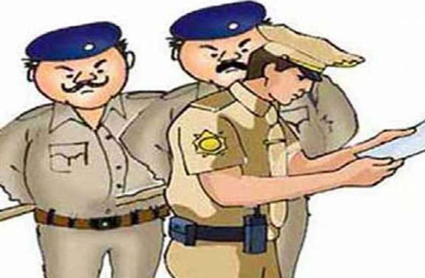 Cops steal liquor bottles from police station, suspended