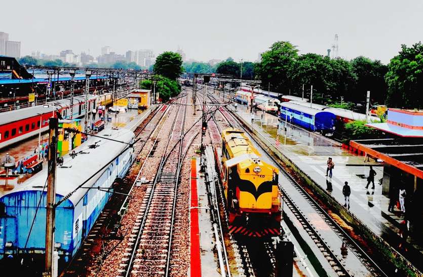 indian_railways_01.jpg