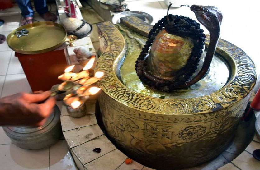 shravan 2020 amazing shivling in temple in madhya pradesh